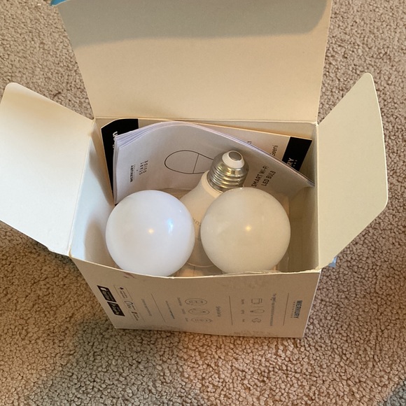 Smart bulbs - Picture 4 of 4